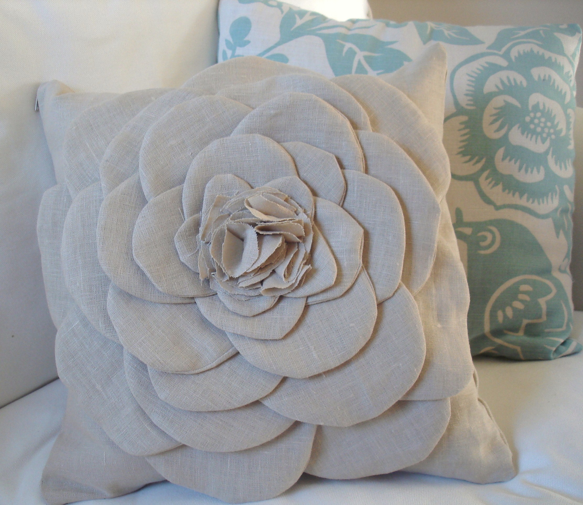 Shabby Flower Pillow Tutorial: Guest Post from Burlap and Blue Handmade Spark