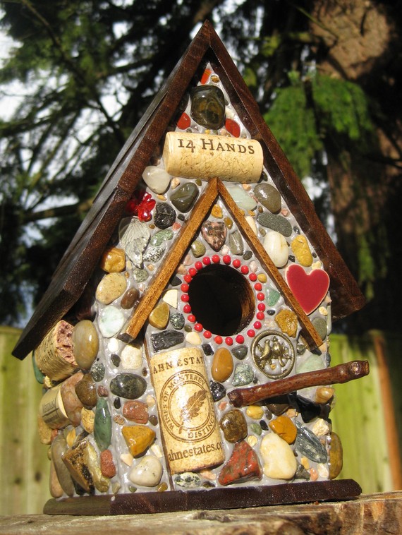 loves dove birdhouse